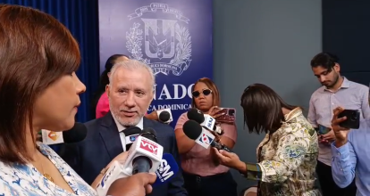 Senadores respaldan propuesta de Omar Fernández busca eliminar impuestos a salarios menores RD$52,000