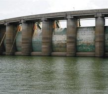 Autoridades aseguran vertido de la presa de Sabaneta se mantiene bajo control y no amenaza comunidades cercanas
