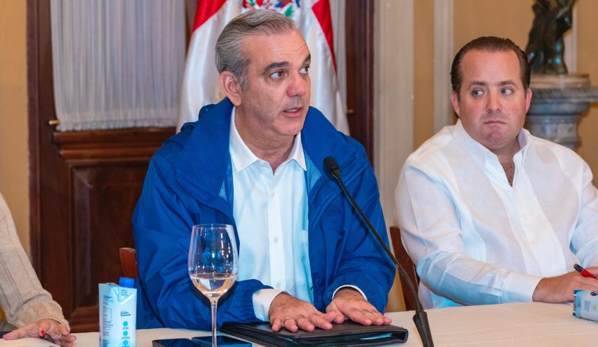 Abinader encabezará reunión con organismos de emergencia ante efectos del huracán Melissa