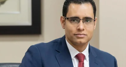 Exministro de Economía responde sobre origen del endeudamiento del actual Gobierno