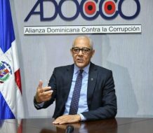 Adocco denuncia irregularidades en contrato de licencias del Intrant