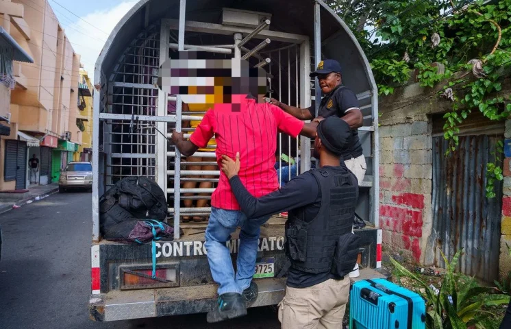 Migración advierte a extranjeros con carnet de trabajador temporero respetar límites fijados en el documento