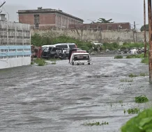 El huracán Melissa disminuye a categoría 4 y comienza a alejarse de Jamaica rumbo a Cuba