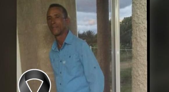 Hombre en supuesto estado de embriaguez mata vecino y hiere a otro en Dajabón