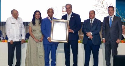 Abinader encabeza entrega de reconocimiento de