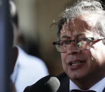 Petro pide a Estados Unidos no entrometerse en el proceso de paz de Colombia