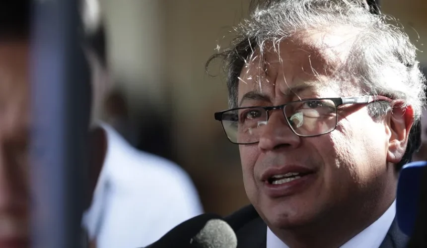 Petro pide a Estados Unidos no entrometerse en el proceso de paz de Colombia