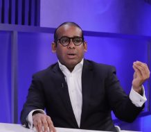Aníbal Díaz califica de populista propuesta de reforma laboral que extendería 10 % de propina a pedidos por aplicaciones