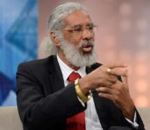 Hubieres anuncia no habrá aumento de pasaje