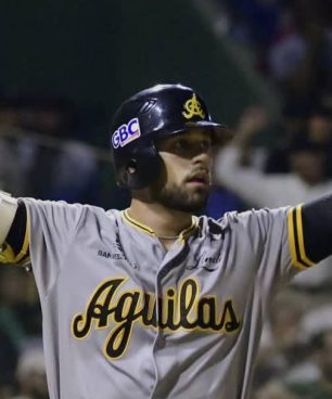 Águilas y Escogido gana partidos de este lunes; un partido se pospone por lluvias