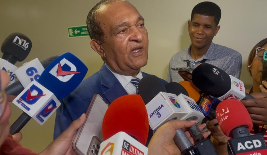 Antonio Marte descarta aumento de pasajes tras diálogo con el presidente Abinader