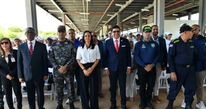 Inician entrenamiento 80 jóvenes para Policía Auxiliar en Santo Domingo Este