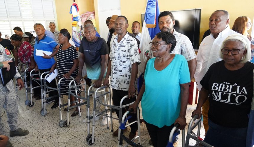 Cercanía y oportunidades: Retirados militares reciben respaldo integral en Haina