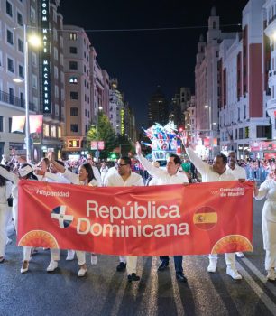 RD brilla con su carnaval en la “Cabalgata de la Hispanidad 2025” en Madrid