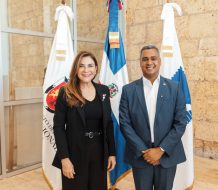 INPOSDOM y Alcaldía del DN rinden homenaje histórico a Salomé Ureña con emisión postal conmemorativa