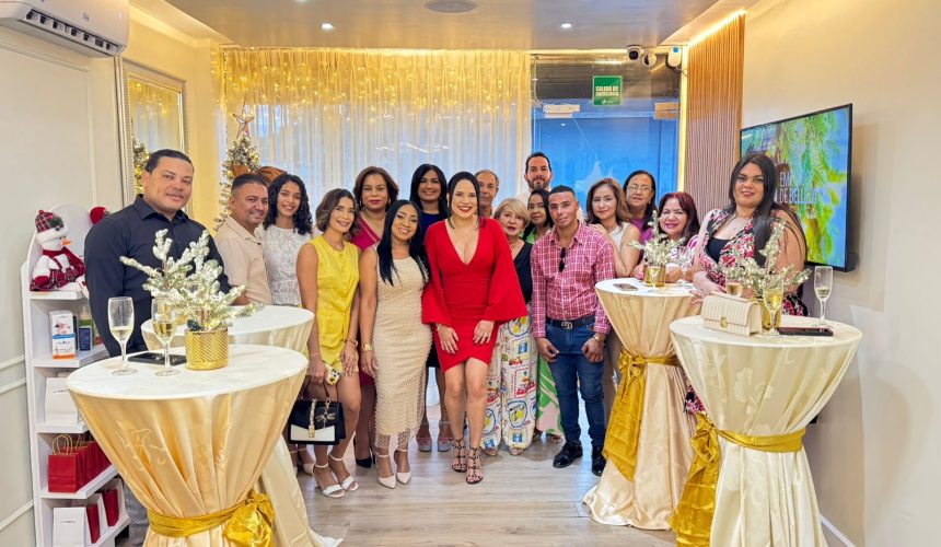 Emporio de Belleza Clinic da la bienvenida a la Navidad con un emotivo encendido de su árbol navideño