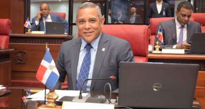 Senador Franklin Romero somete proyecto de ley busca nombrar pista de atletismo SFM con el nombre de Nazario Ramos