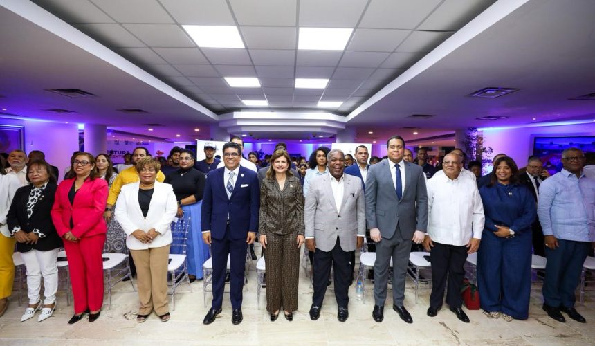Raquel Peña abre nuevos centros del programa Oportunidad 14-24 en Santo Domingo Este