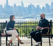 “Siendo Honestos” inicia su temporada internacional desde Nueva York con historias de dominicanos que inspiran