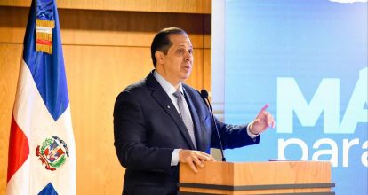 Más hospitales y medicamentos al alcance: los principales logros del ministerio de Salud en cinco años