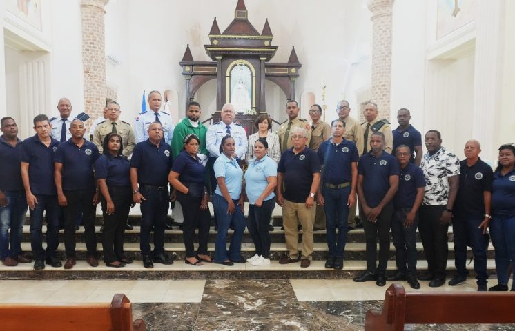 Escuelas Vocacionales de las Fuerzas Armadas y de la Policía Nacional conmemoran 59 años de su fundación en Baní