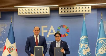 RD y FAO firman un acuerdo para continuar fortaleciendo el Programa de Alimentación Escolar del INABIE