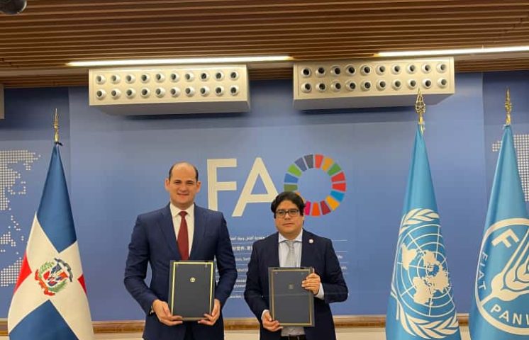 RD y FAO firman un acuerdo para continuar fortaleciendo el Programa de Alimentación Escolar del INABIE
