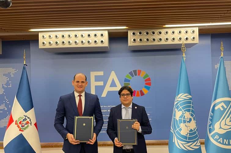 RD y FAO firman un acuerdo para continuar fortaleciendo el Programa de Alimentación Escolar del INABIE