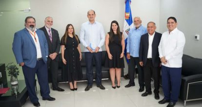Adosume reconoce gestión de Adolfo Pérez en PROMESE/CAL