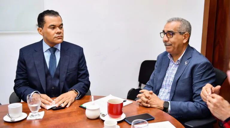 DIDA denuncia ARS no cumplen con normas para adquirir medicamentos en Dirección de Alto Costo