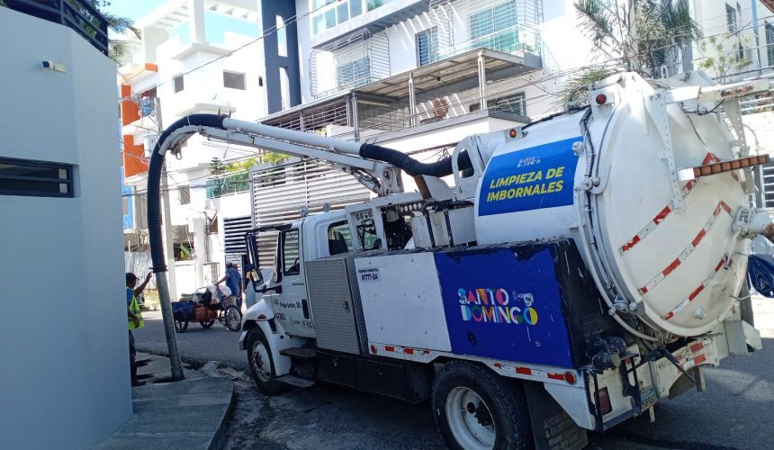 Alcaldía del Distrito Nacional mantiene trabajos preventivos para reducir impacto de las lluvias