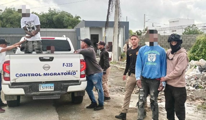 DGM detiene 722 nacionales haitianos y deporta otros 454 por estatus irregular