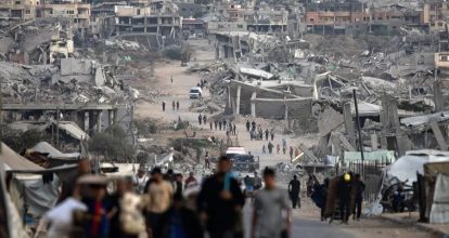 Un muerto y seis heridos en un ataque aéreo israelí en el sur de Gaza