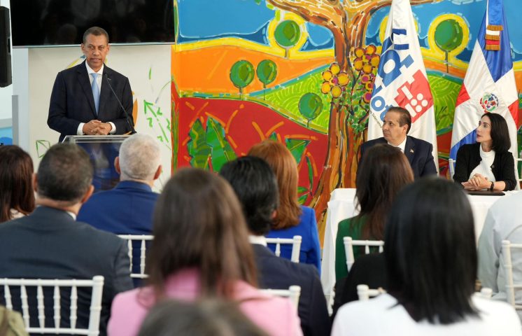 INDOTEL conecta unidad de Oncología Pediátrica del INCART; niños podrán acceder a internet mientras reciben tratamiento contra cáncer