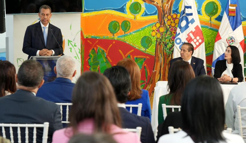 INDOTEL conecta unidad de Oncología Pediátrica del INCART; niños podrán acceder a internet mientras reciben tratamiento contra cáncer