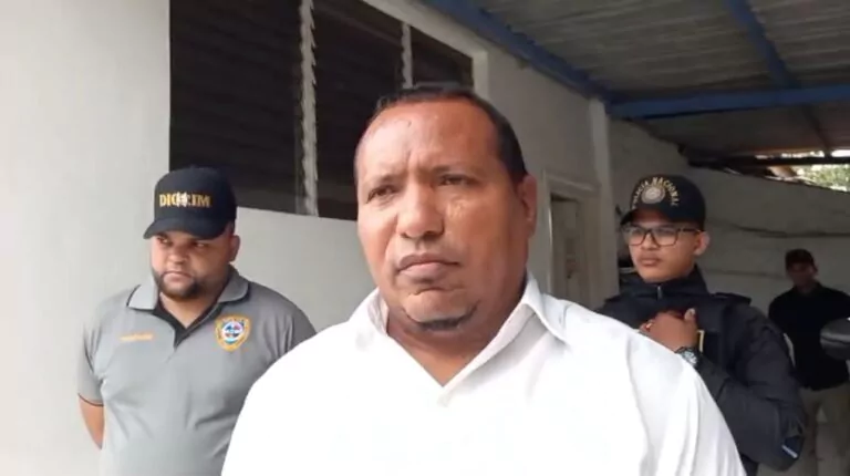 Policía apresa a hombre grabado ofreciendo RD$20 mil por encuentro con menor de edad