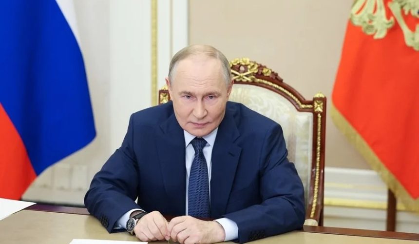 Putin pide a Kiev que se dirija a los batallones ucranianos rodeados en el frente para que se rindan