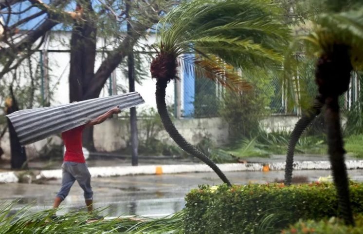 El huracán Melissa se acerca a Bermudas con categoría 2, tras devastar Haití, Jamaica y Cuba
