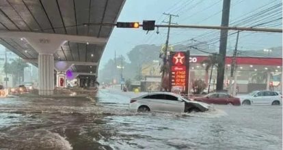 Defensa Civil mantiene alerta en Santiago ante fuertes lluvias e inundaciones urbanas