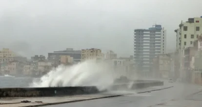 Cuba decreta la fase de «alarma» para sus provincias orientales por el huracán Melissa