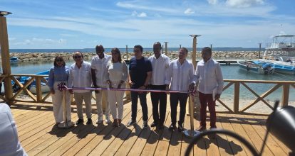 Collado entrega moderno muelle turístico en Caleta, La Romana