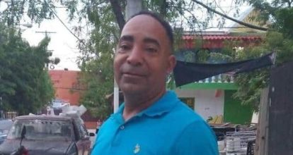 Policía entrevista a compañeros de trabajo de hombre hallado muerto en canal de riego en Jicomé
