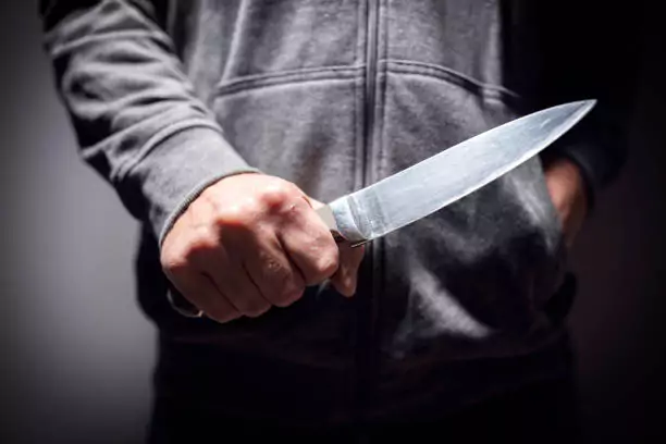 Estudiante hiere compañero con arma blanca en centro educativo de Santiago