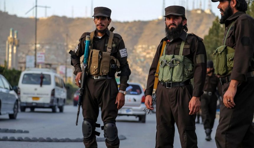 Los talibanes anuncian un acuerdo con Pakistán para seguir el diálogo y evitan el fin de la tregua