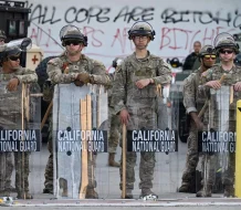 Jueza impide a Trump enviar miembros de la Guardia Nacional de California a Oregón