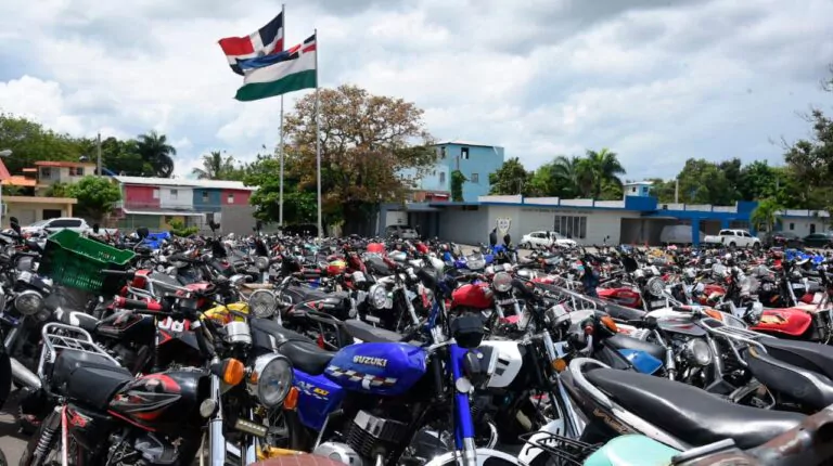 Policía retiene más de 1,700 motocicletas en Santiago durante el último mes
