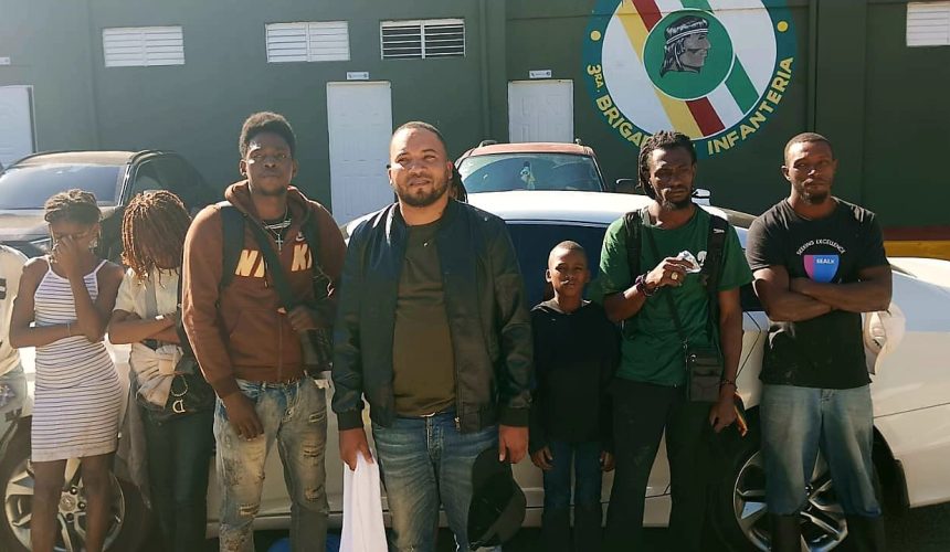Detienen hombre transportando ocho haitianos indocumentados en San Juan