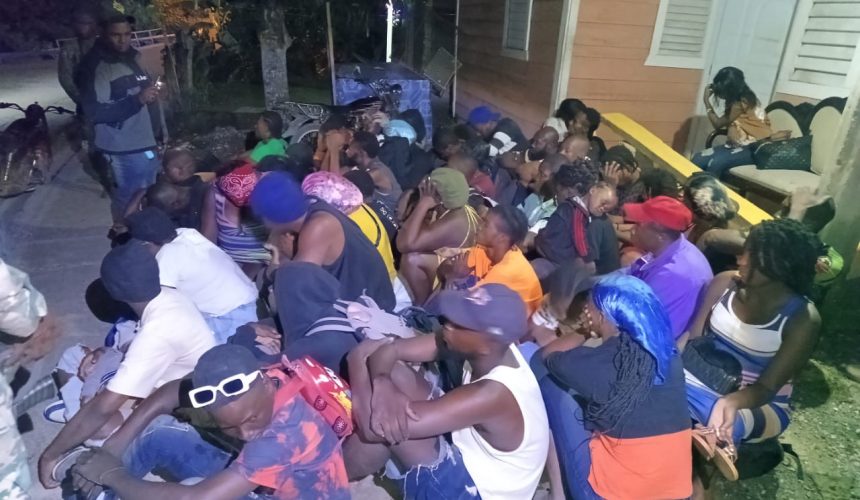 Ejército detiene 47 haitianos en una vivienda utilizada como punto de alojamiento en Dajabón
