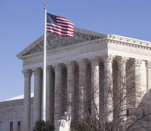 Tribunal Supremo de EE. UU. analiza la legalidad de los aranceles de Trump
