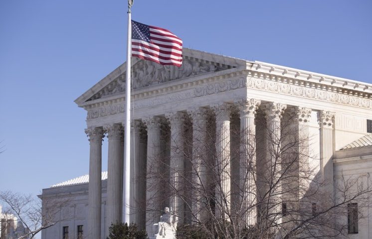 Tribunal Supremo de EE. UU. analiza la legalidad de los aranceles de Trump